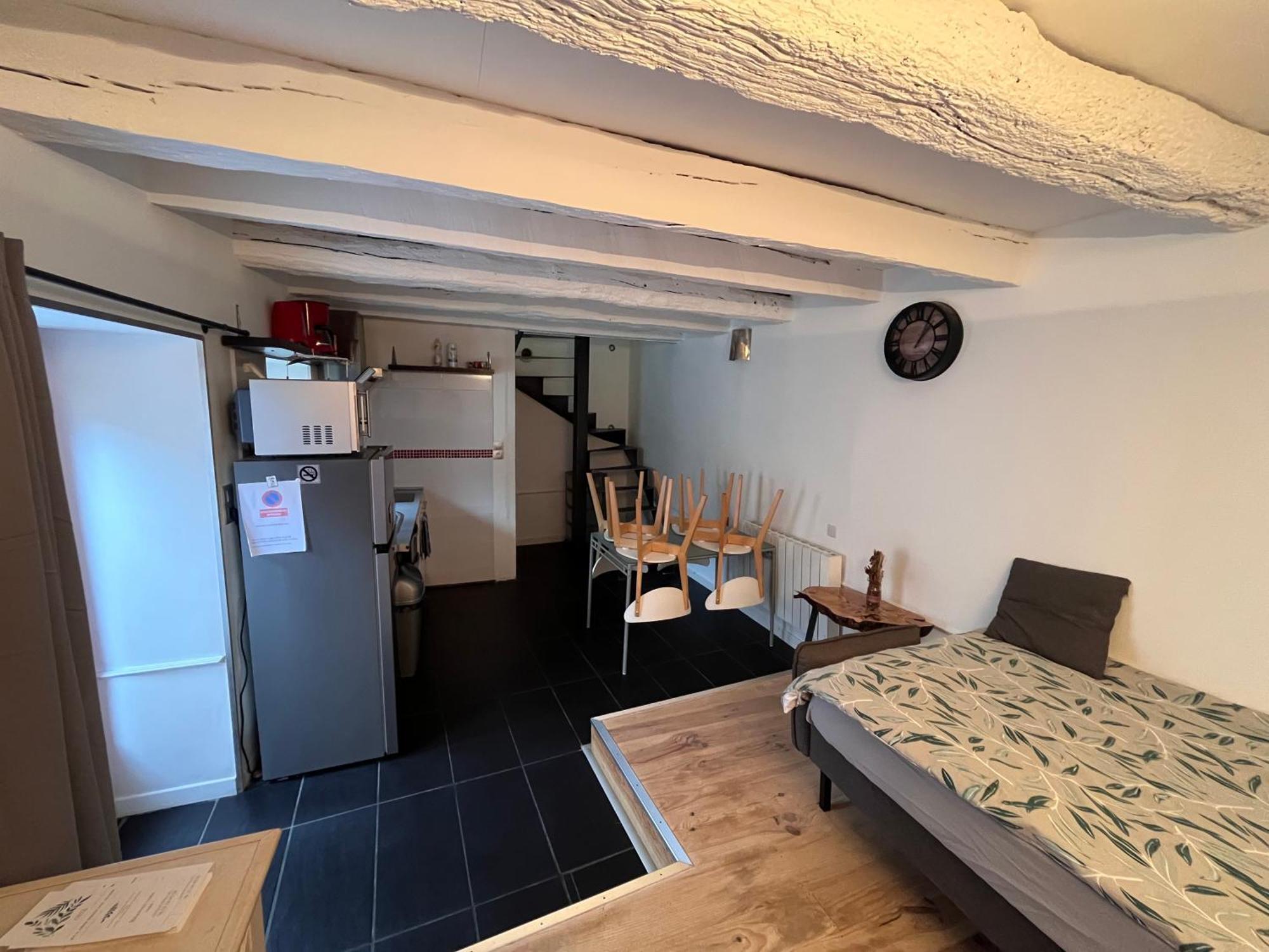 Gite Maisonnette- Et A Cote Coule Une Riviere Josselin Kültér fotó